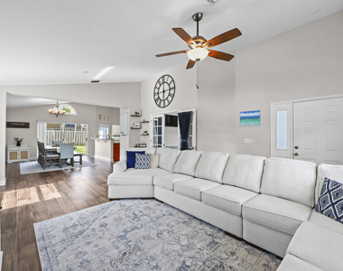 6238 Pompano Street - Photo Thumbnail 11
