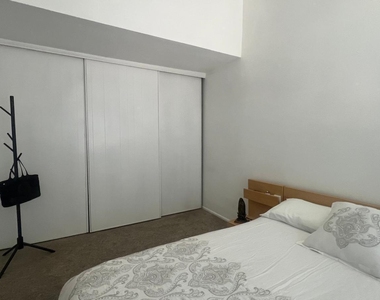 8055 E Thomas Road E - Photo Thumbnail 20