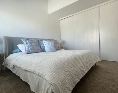 8055 E Thomas Road E - Photo Thumbnail 18