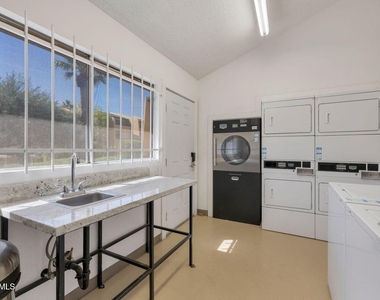 8055 E Thomas Road E - Photo Thumbnail 27