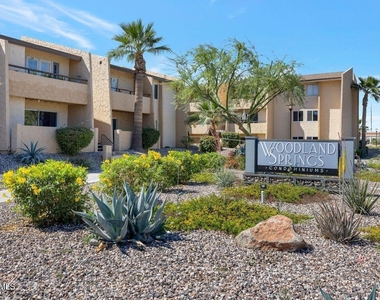 8055 E Thomas Road E - Photo Thumbnail 25