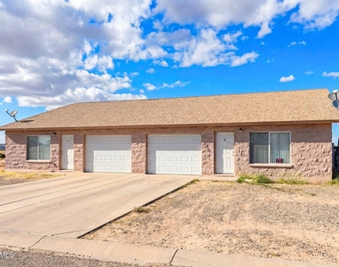 10758 W Carousel Drive - Photo Thumbnail 9