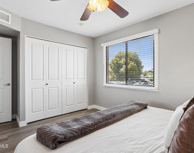 7845 E Valley Vista Drive - Photo Thumbnail 21