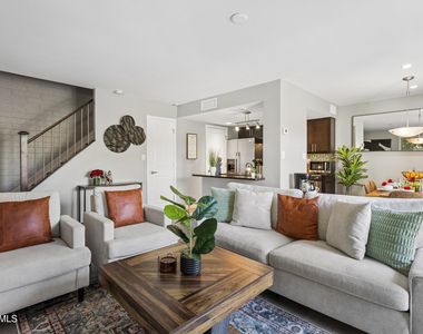 7845 E Valley Vista Drive - Photo Thumbnail 27