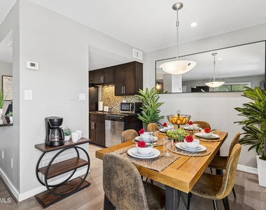 7845 E Valley Vista Drive - Photo Thumbnail 4