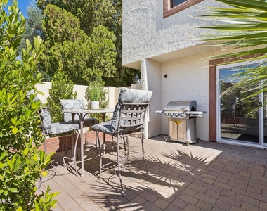 7845 E Valley Vista Drive - Photo Thumbnail 36