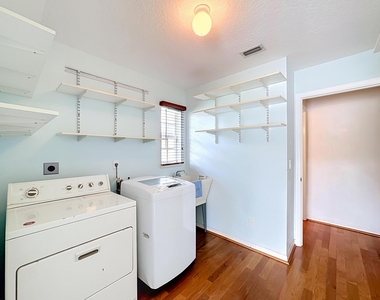 6416 Las Palmas Way - Photo Thumbnail 26
