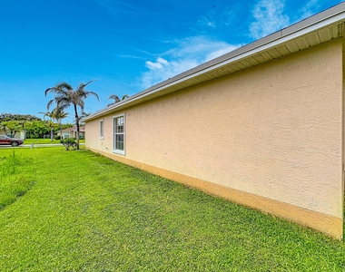 6416 Las Palmas Way - Photo Thumbnail 30