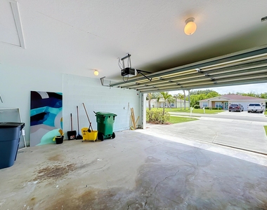 6416 Las Palmas Way - Photo Thumbnail 27