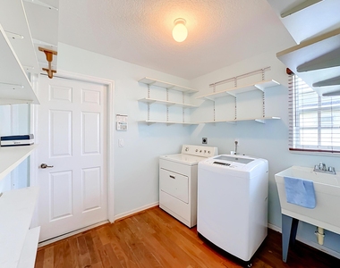 6416 Las Palmas Way - Photo Thumbnail 25
