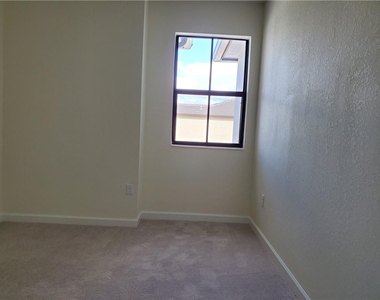 3216 W 114th Terrace - Photo Thumbnail 16