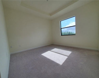 3216 W 114th Terrace - Photo Thumbnail 10