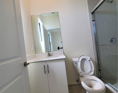 3216 W 114th Terrace - Photo Thumbnail 12