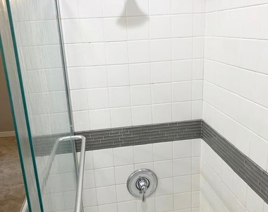 1115 E Fremont Drive - Photo Thumbnail 9