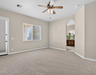 5317 E Lonesome Dove Trail - Photo Thumbnail 31