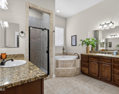 5317 E Lonesome Dove Trail - Photo Thumbnail 34