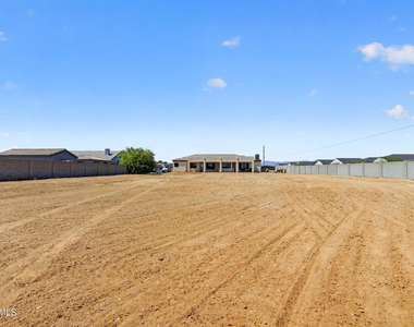 5317 E Lonesome Dove Trail - Photo Thumbnail 62