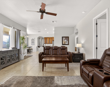 5317 E Lonesome Dove Trail - Photo Thumbnail 24