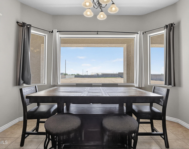 5317 E Lonesome Dove Trail - Photo Thumbnail 26