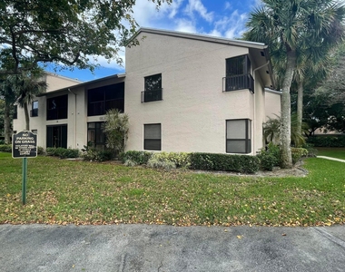 3427 Nw 47th Avenue - Photo Thumbnail 1