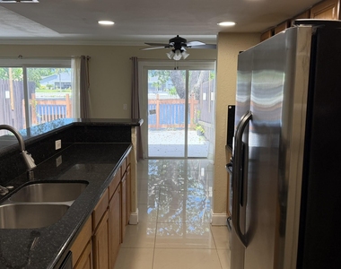 1114 Nw 79th Drive - Photo Thumbnail 3