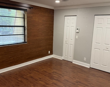 1114 Nw 79th Drive - Photo Thumbnail 13
