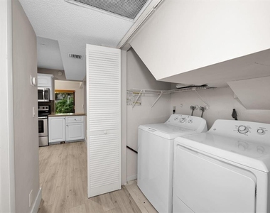 1169 Nw 13th Street - Photo Thumbnail 7