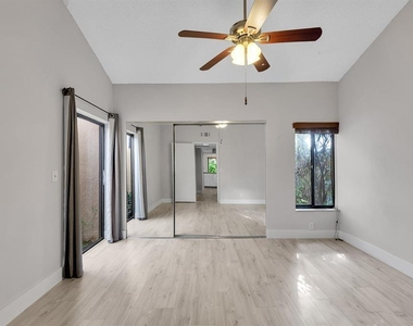 1169 Nw 13th Street - Photo Thumbnail 3