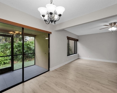 1169 Nw 13th Street - Photo Thumbnail 5