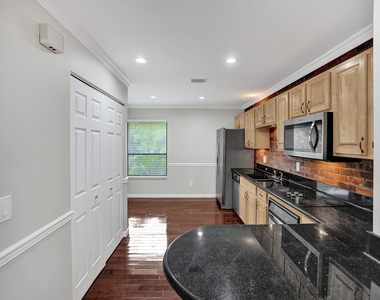 9280 Sabal Ridge Circle - Photo Thumbnail 7