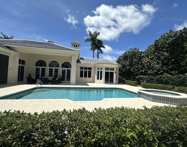 645 Atlantis Estates Way - Photo Thumbnail 2