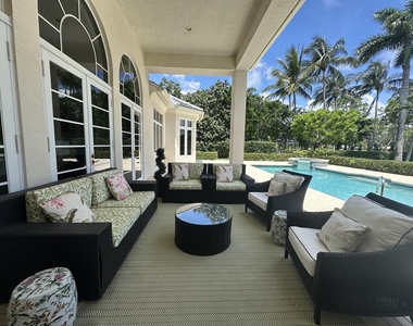 645 Atlantis Estates Way - Photo Thumbnail 4
