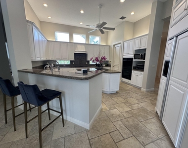 645 Atlantis Estates Way - Photo Thumbnail 18