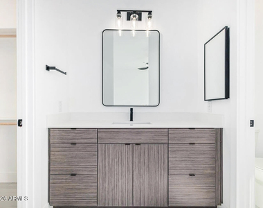 3107 N 39th Street - Photo Thumbnail 9