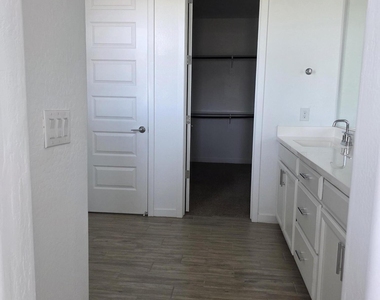 12518 W Cassia Trail - Photo Thumbnail 23