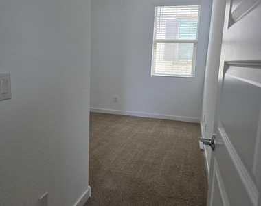 12518 W Cassia Trail - Photo Thumbnail 19