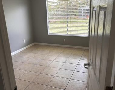 2029 Se Hideaway Circle - Photo Thumbnail 5