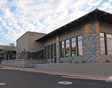 20704 N 90th Place - Photo Thumbnail 18