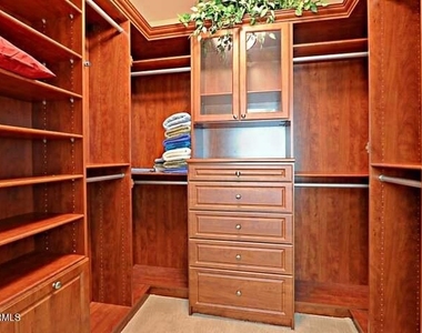 20704 N 90th Place - Photo Thumbnail 8