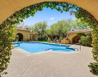 20704 N 90th Place - Photo Thumbnail 15