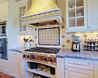 20704 N 90th Place - Photo Thumbnail 3