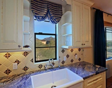 20704 N 90th Place - Photo Thumbnail 5