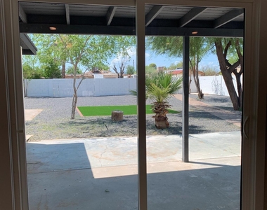 3415 E Sheridan Street - Photo Thumbnail 14