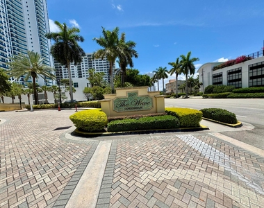 2501 S Ocean Drive - Photo Thumbnail 13
