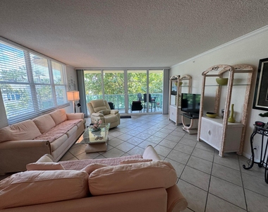 2501 S Ocean Drive - Photo Thumbnail 10