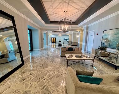2501 S Ocean Drive - Photo Thumbnail 5