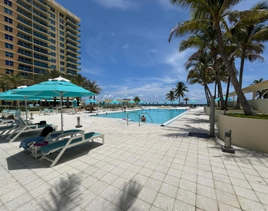 2501 S Ocean Drive - Photo Thumbnail 30