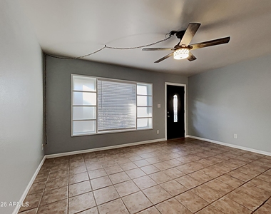 2440 E Dahlia Drive - Photo Thumbnail 1