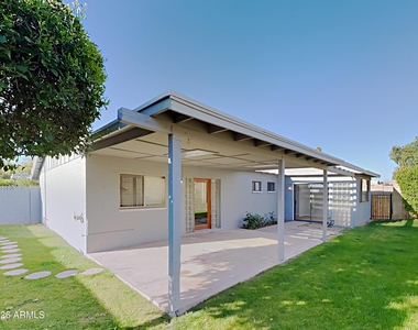 2440 E Dahlia Drive - Photo Thumbnail 14