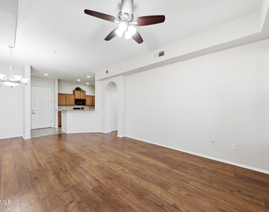 14575 W Mountain View Boulevard - Photo Thumbnail 13